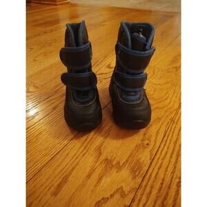 Little Boys / Girls Snow Boots Size 5/6